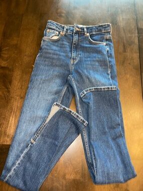 Zara jeans